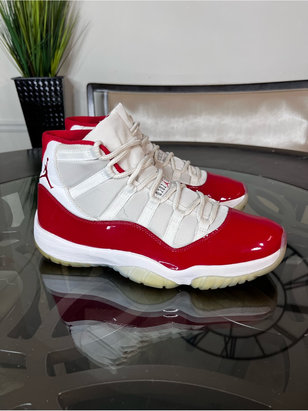 Nike Air Jordan 11 Retro
Cherry 2022 Size 12